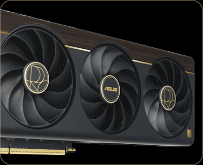 ProArt RTX 5080's Ausblick mit holzgemusterter Laminatverkleidung